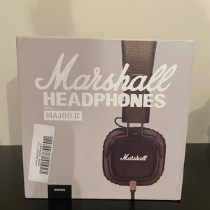MARSHALL HEADPHONES WITH WIRES